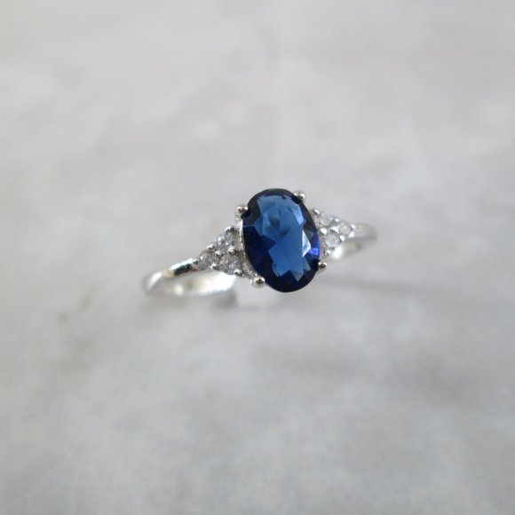 Gorgeous Blue Sapphire w/Simulated Diamonds>925 Sterling Silver Ring,Sapphire - Picture 4 of 5